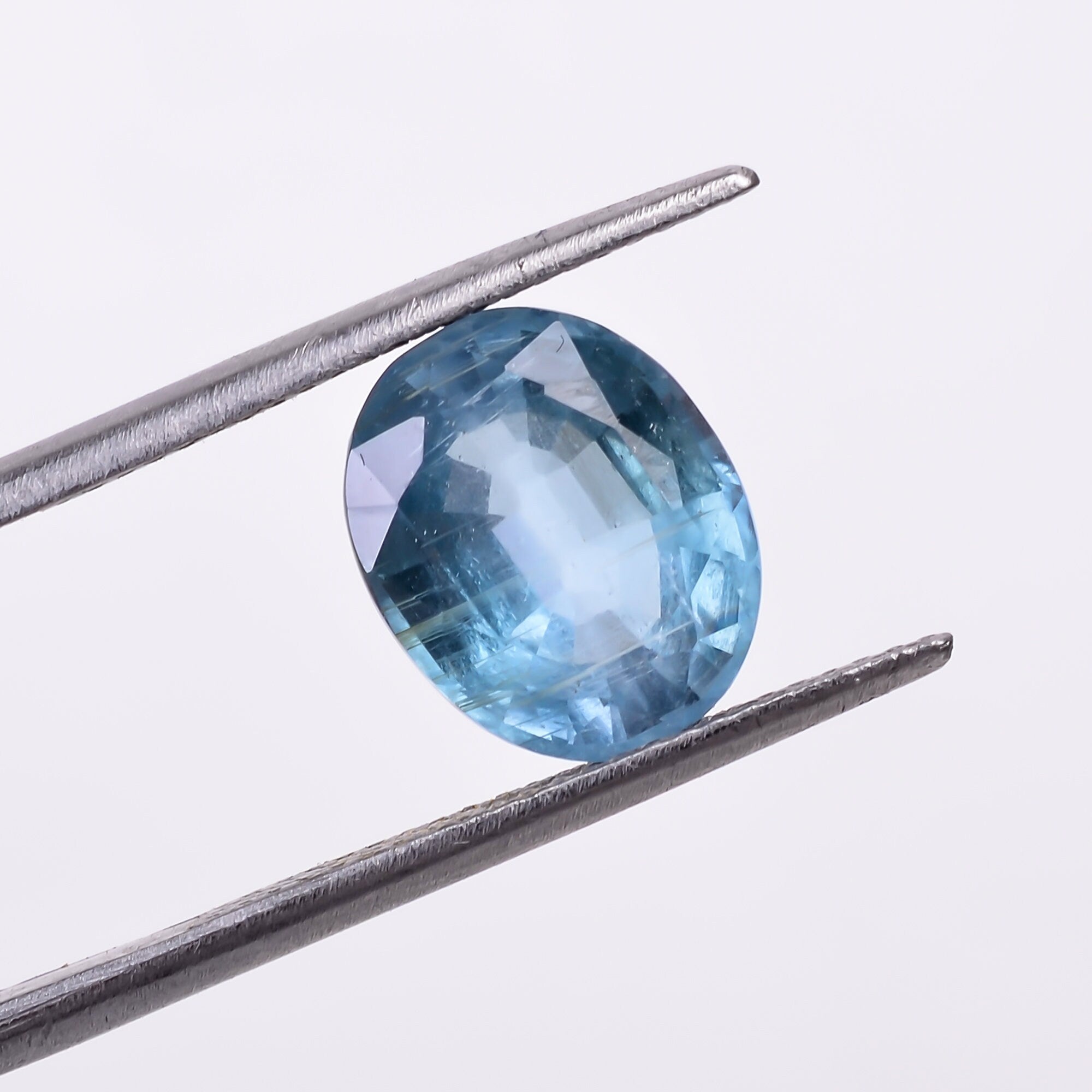 natural blue kyanite oval shape cut stone loose gemstone